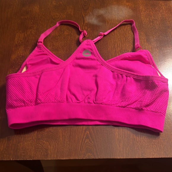 Hot pink sports bra - Picture 2 of 2